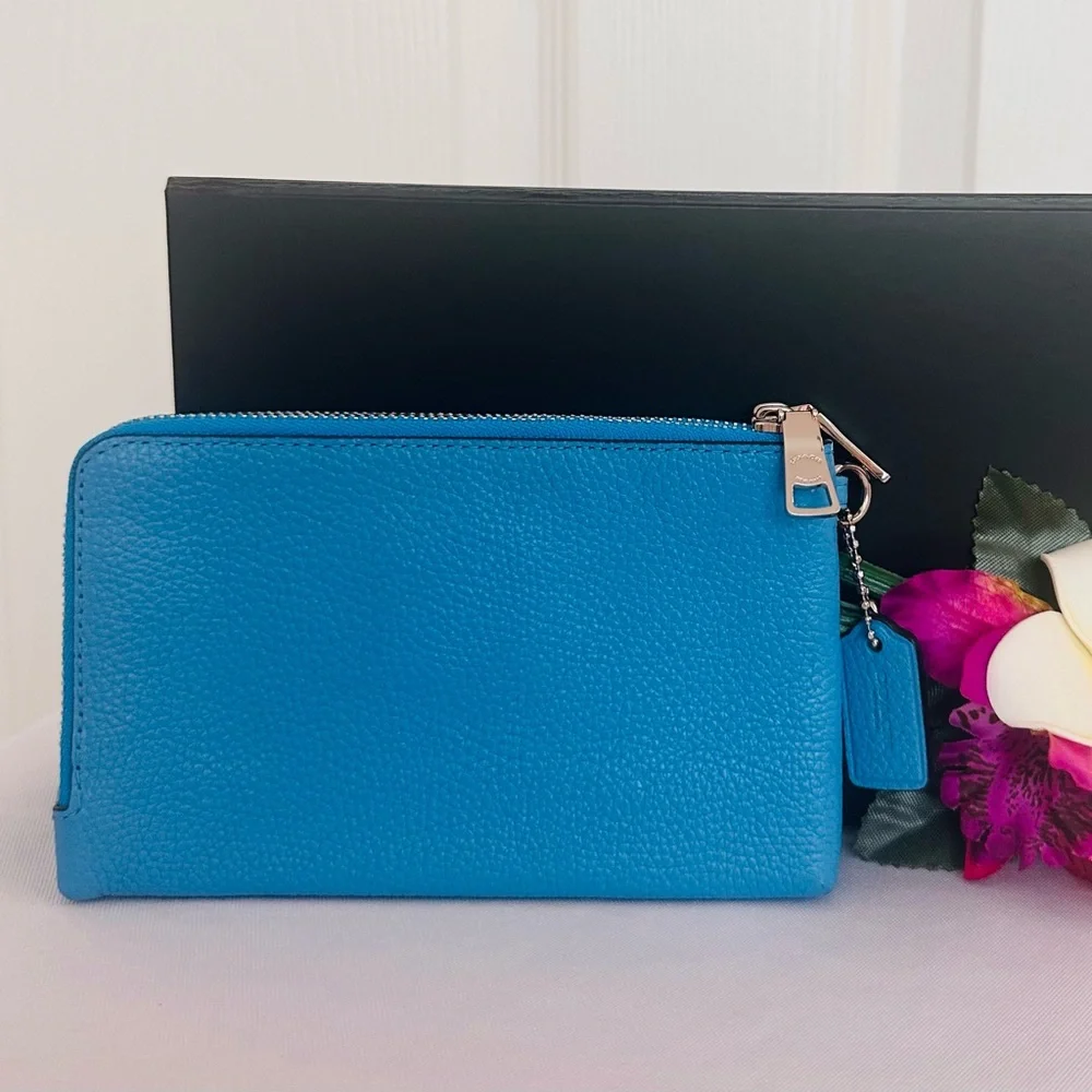 COACH ~ Small Vibrant Blue Pebbled Leather Wallet w/Silver Hardware - Picture 6 of 10